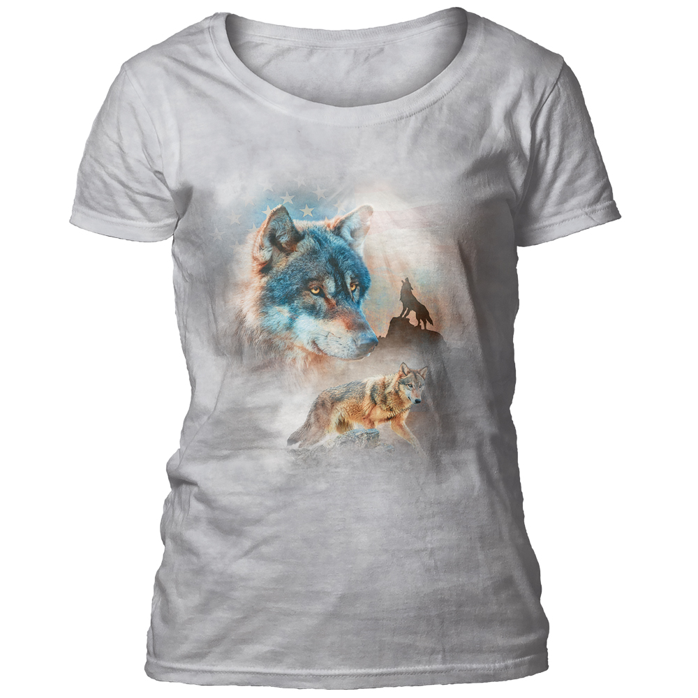 Americana Wolf Collage Women's Scoop T-shirt