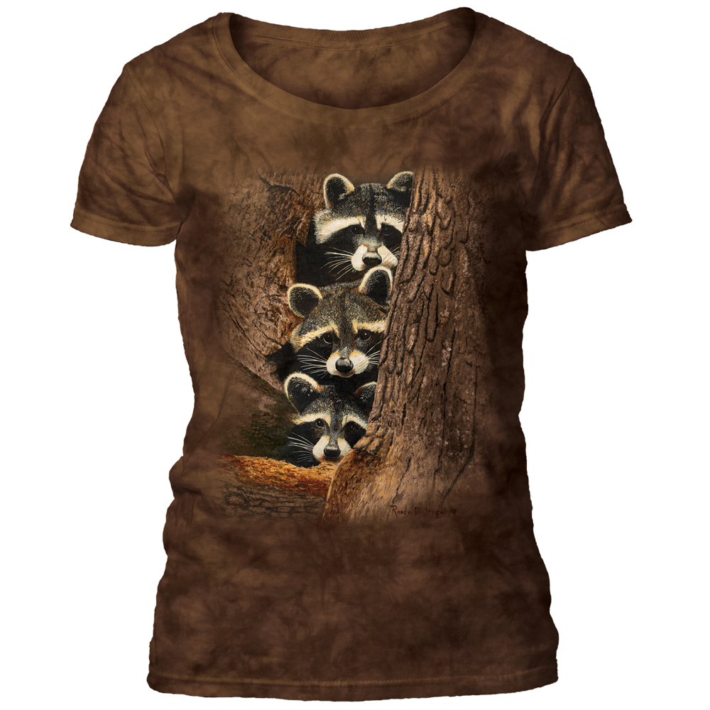 Three Raccoons Scoop T-shirt